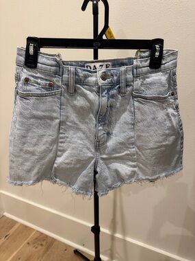 DAZE Light Wash High-Rise Frayed Hem Denim Shorts